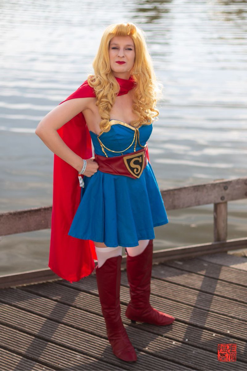 FoodAndCosplay's tweet photo. DC Bombshell Supergirl
Cosplay by lilymeadow.cosplay (IG)
Photos by @FoodAndCosplay
Taken at @OfficialViencon 19
#bombshellcosplay #bombshellsupergirl #cosplay #bombshellsquad #dcbombshells #dccomics #dccosplay #supergirl #supergirlcosplay https://t.co/ljiuXgmLYJ