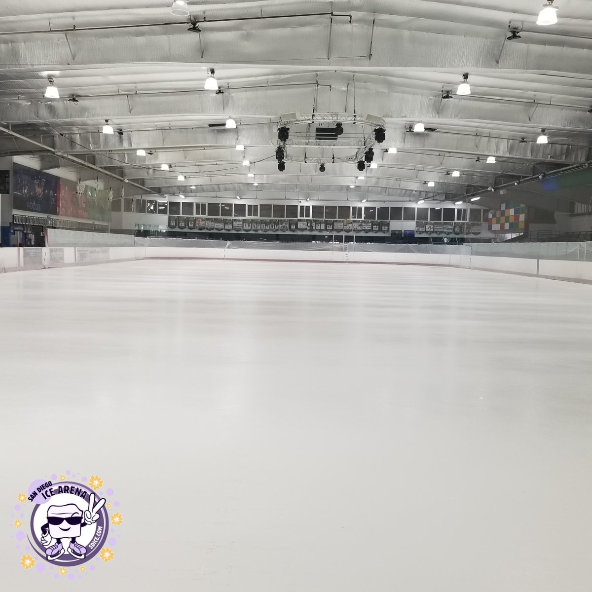 SDIAnews's tweet photo. Painting is underway here at SDIA! 
First up- White
#SDIARepaint https://t.co/rbM8fTmfyV