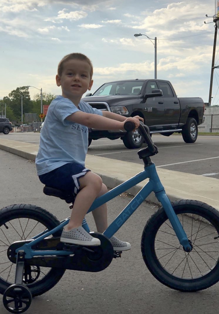 BatchBicycles's tweet image. Blue skies and happy rides #weekendvibes #Batchlife