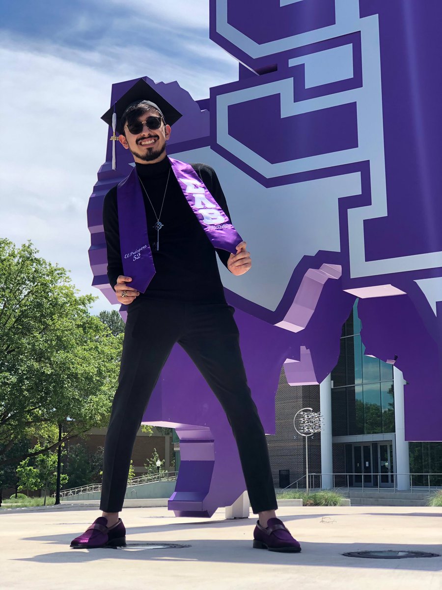DCerda97's tweet photo. First generation immigrant and a first in the family to graduate from a university and I couldn’t be prouder to represent my families name. These last 4 years came by and went. https://t.co/PDNJajKlSu