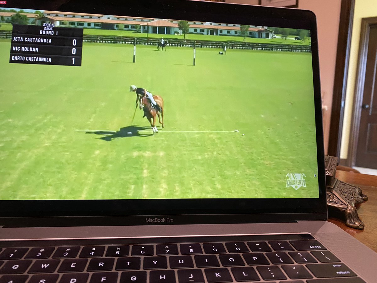melissaganzi's tweet photo. I’m watching #skillsoftheGame #livepolo on @ChukkerTV 🐎🐎🐎🐎 @SantaRitaPolo https://t.co/8xO9CPFYq0