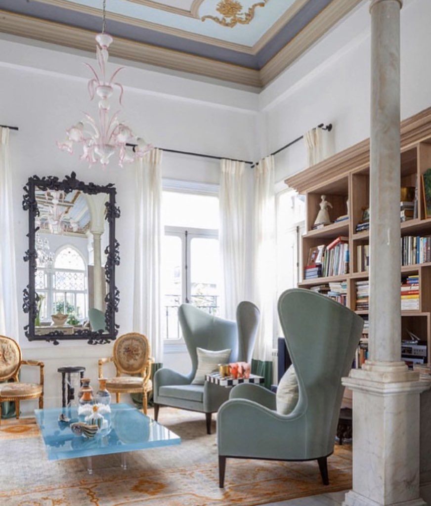 Decoventure's tweet photo. A beautifully restored 19th Century traditional Lebanese mansion located in #Beirut built between 1830-1860. An emblem of #Lebanon’s history and a perfect example of East meets West with a one a kind combination between classic &amp; contemporary #Decoventure
https://t.co/xyA0MieYim https://t.co/5Y1hOwxvyE