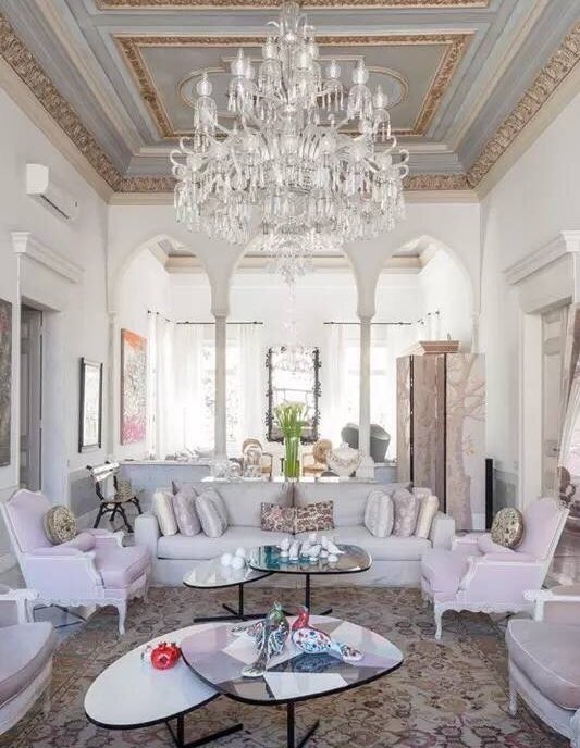 Decoventure's tweet photo. A beautifully restored 19th Century traditional Lebanese mansion located in #Beirut built between 1830-1860. An emblem of #Lebanon’s history and a perfect example of East meets West with a one a kind combination between classic &amp; contemporary #Decoventure
https://t.co/xyA0MieYim https://t.co/5Y1hOwxvyE
