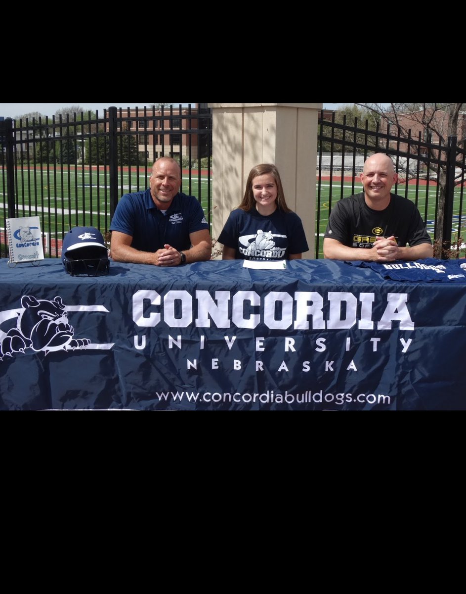 JerziRowe's tweet photo. Super excited to announce I will be continuing my softball/academic careers at Concordia University!! Thanks to all my coaches, teammates, and trainers for helping me these past years. Thank you Coach Semler for an awesome opportunity!! @GretnaSoftball  @cunesoftball #gobulldogs https://t.co/tgV8pC4Mi6