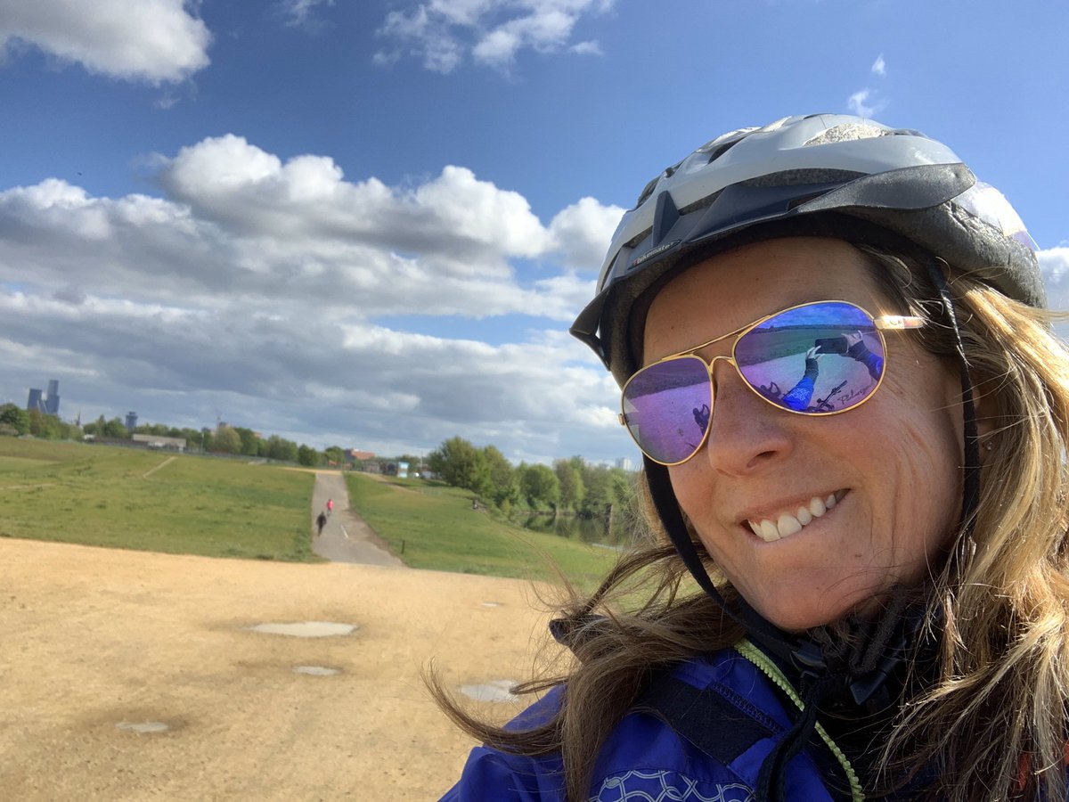 DebTodd21's tweet photo. Love it here .... #kersalwetlands #cyclesaturday #salford https://t.co/3soku4NL3O