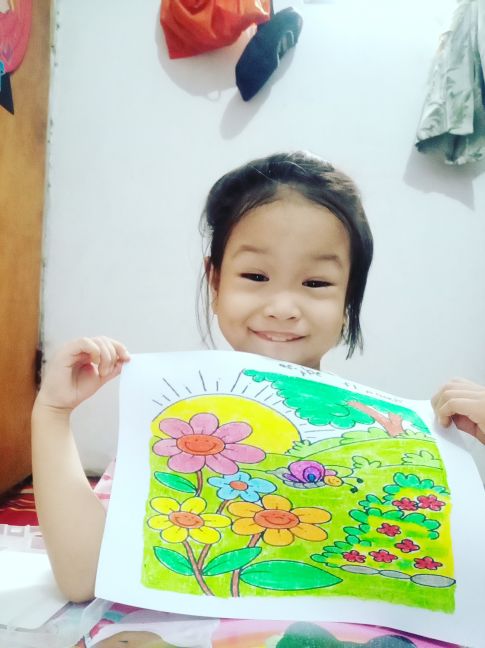 Nuckhe's tweet photo. Home learning,hasil karya emak nya 😂 https://t.co/W9B37Wh8xs