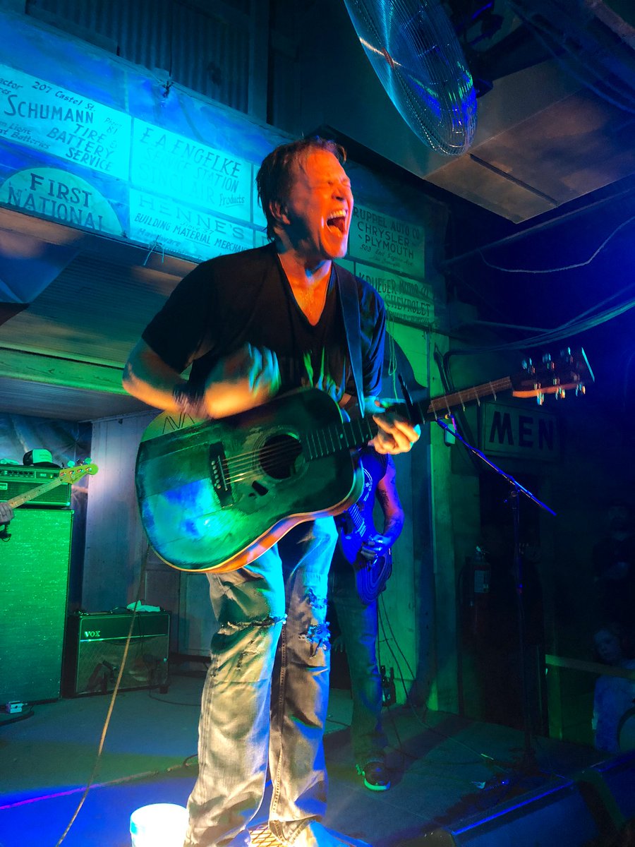 bigdock's tweet image. I miss hot sweaty nights at @GrueneHallTX with @JackIngram and the BUFB!!  #jackingram #gruenehall #texas #dancehall #PawlessGuitars