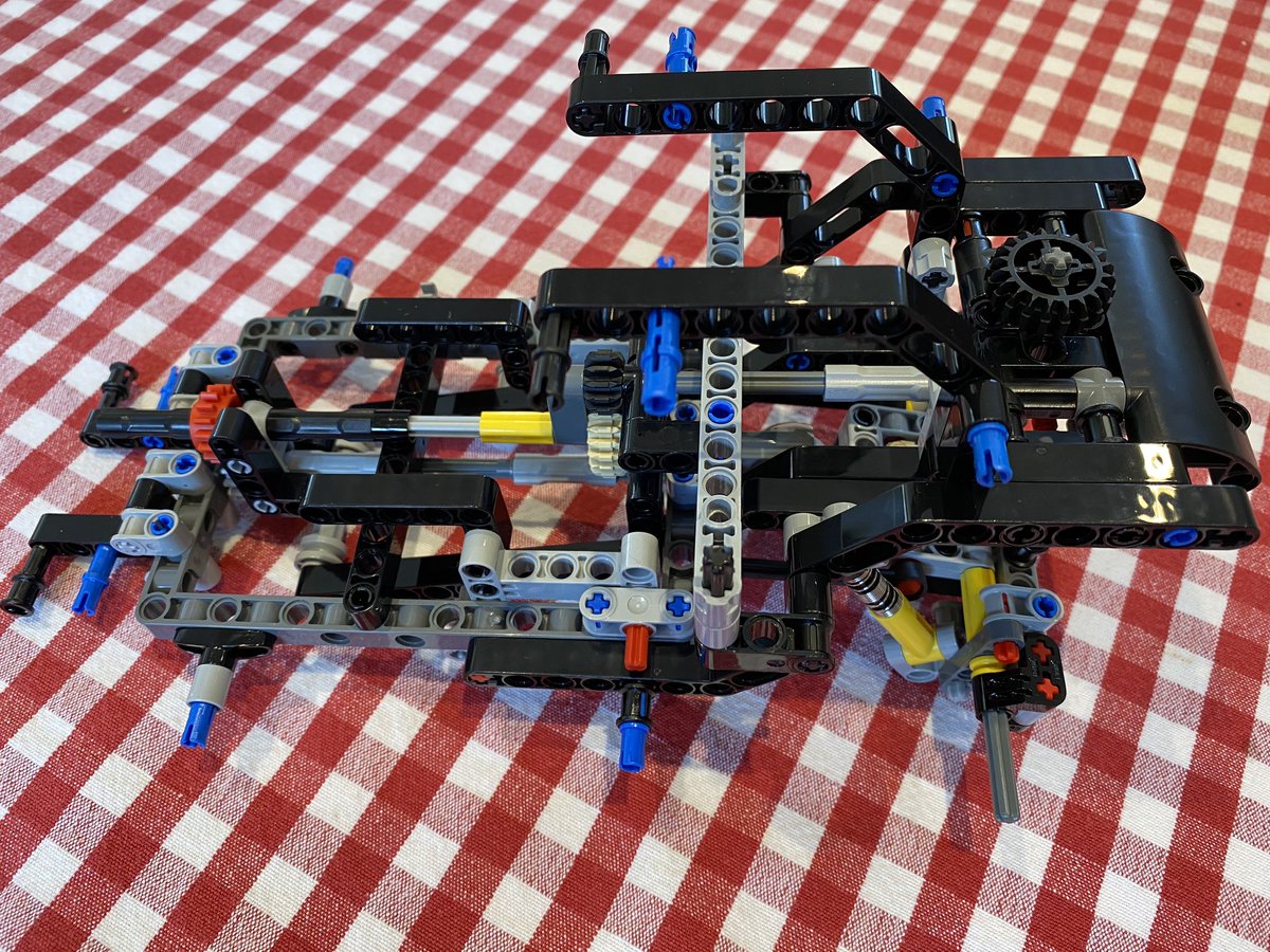 AndyatAuto's tweet photo. Home schooling of youngest daughter continues!  Engine principles complete, we move on to driveline (rear axle and mind blowing planetary gears), Chassis (importance of torsional rigidity) and Unsprung mass.  Power train, Chassis and tomorrow Body - the key constituents of a car. https://t.co/wcHxsQel5u