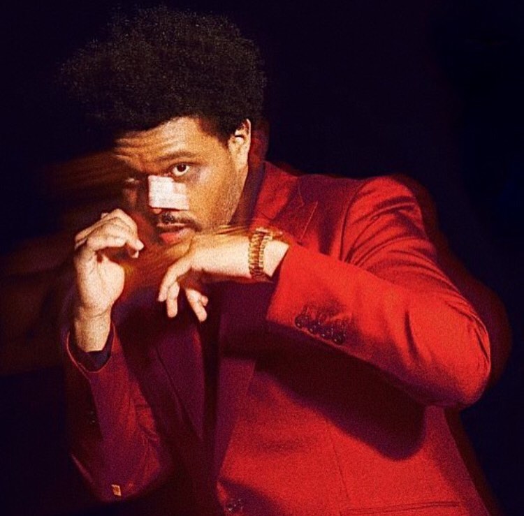 NewsWeeknd's tweet photo. 'Blinding Lights' by @theweeknd is back at #1 on WorldWide iTunes chart! (32 days atop) https://t.co/eCskA6RIZC