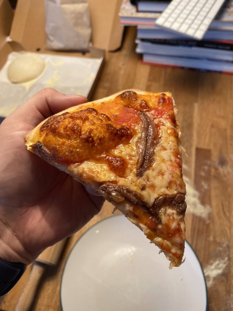 Gillian Nelis tweet media