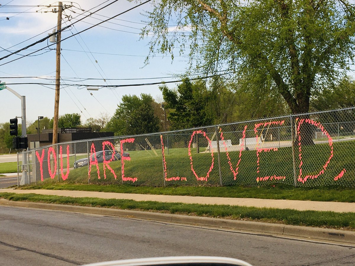 Nieman512's tweet photo. Nieman’s positive message to the community is 1/2 way done! @MakewithMsEllis @erinallearn @JosieHerrera_3 #together https://t.co/v6WBBLByJ2