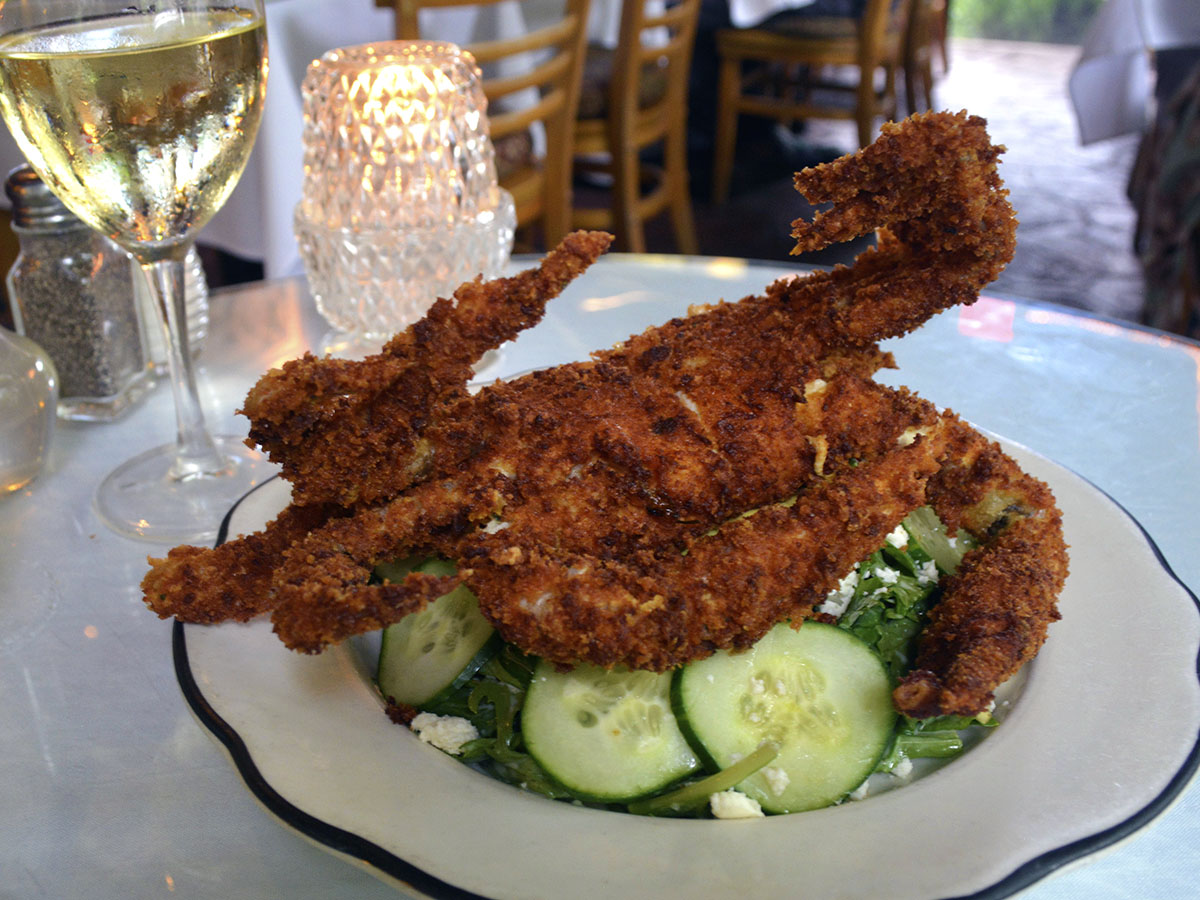 CafeDegas's tweet photo. Tonight's special is flash-fried Lousiana soft shell crab on a bed of mixed greens, pickled vegetables, and citrus &amp; herb vinaigrette.  C'est étonnant!  Our dishes and 50% off wine list are updated daily at https://t.co/bmsGgZJffL - Call 504-945-5635  to order. 🦀 #NOLAtakeout https://t.co/xLQePzuxNV