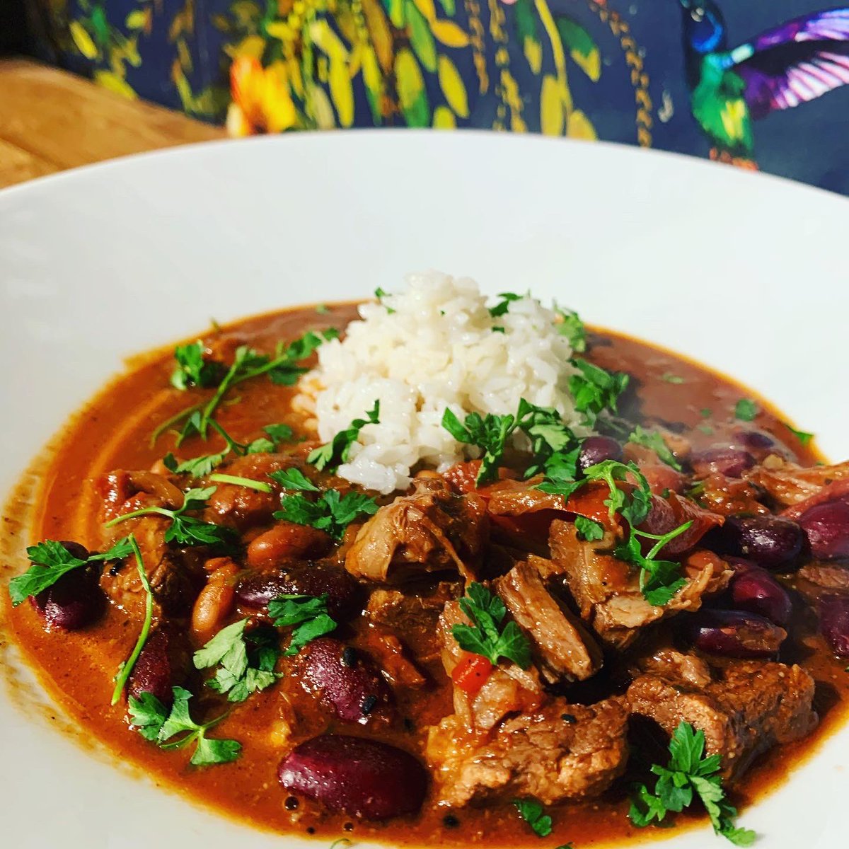 Nigels73's tweet photo. A nice little low ‘n’ slow #oxtail & steak chilli. Not perfect but getting there. Served with #jasminerice #hillbillychilli #grillstock https://t.co/SeDytru63C