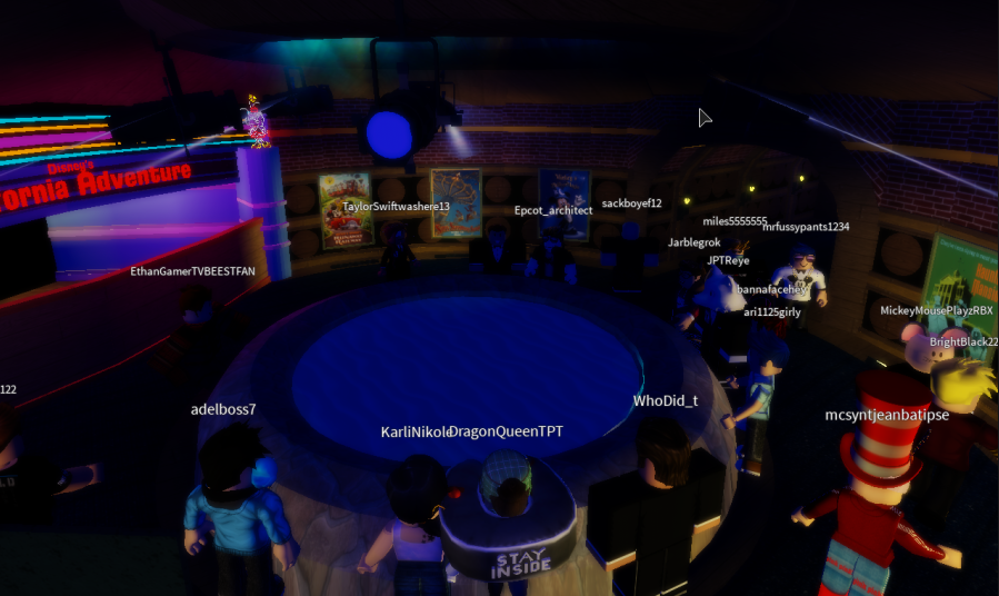 Please be aware that some Disneyland Hub servers are slow! 🛑

We want to thank the more than 2,000 people that visited the Disneyland Hub in less than 24 hours! ✨