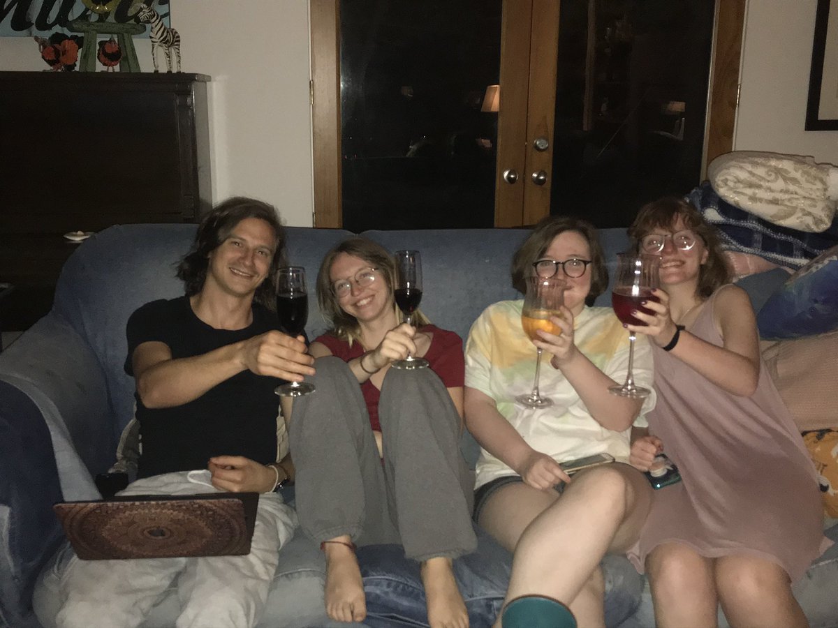 ev_erley's tweet photo. Whatever caption I put @HannahBreelyn is going to make fun of me, so moral of the story: quarantine https://t.co/FJl7o4r3cC