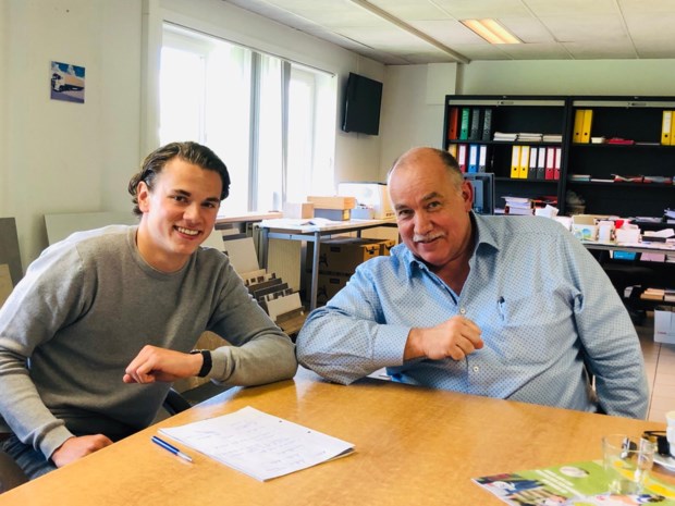 KSVTemse's tweet photo. KSC Lokeren-Temse heeft opnieuw beet! Linksachter en voormalig Sporting Lokeren-jeugdspeler Cyronn De Wilde komt de selectie versterken. Welkom bij de club! https://t.co/Tu8tsVCAYc https://t.co/YYQoTLHbye
