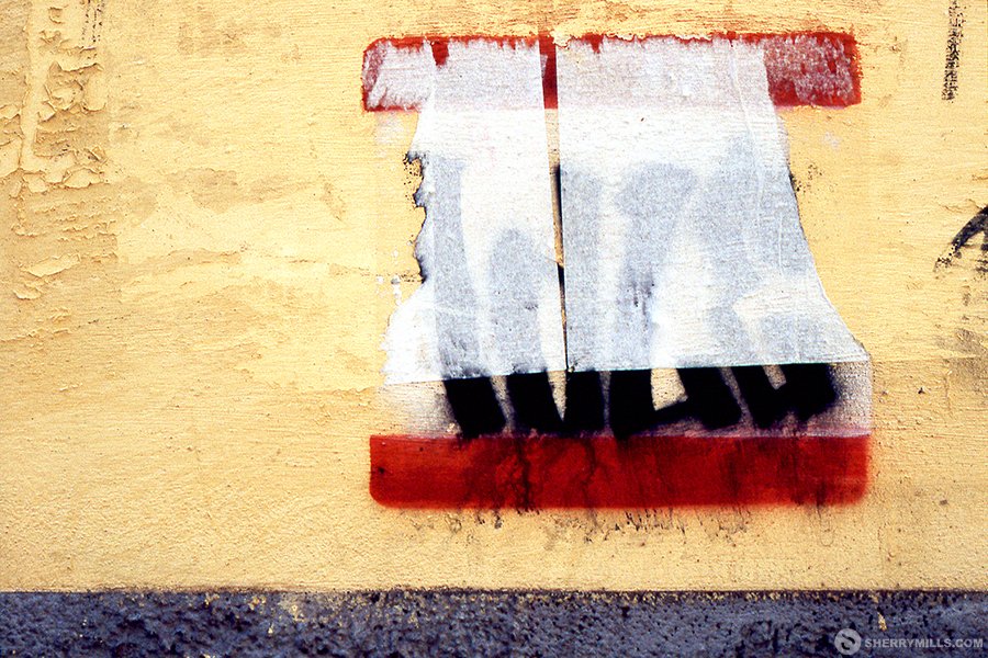 "Our greatest glory is not in never falling, but in #rising every time we fall.” #confucius The theme of my #entrepreneurialjourney... Featured: “SEGRETO” from my Closer #florence collection. 💛