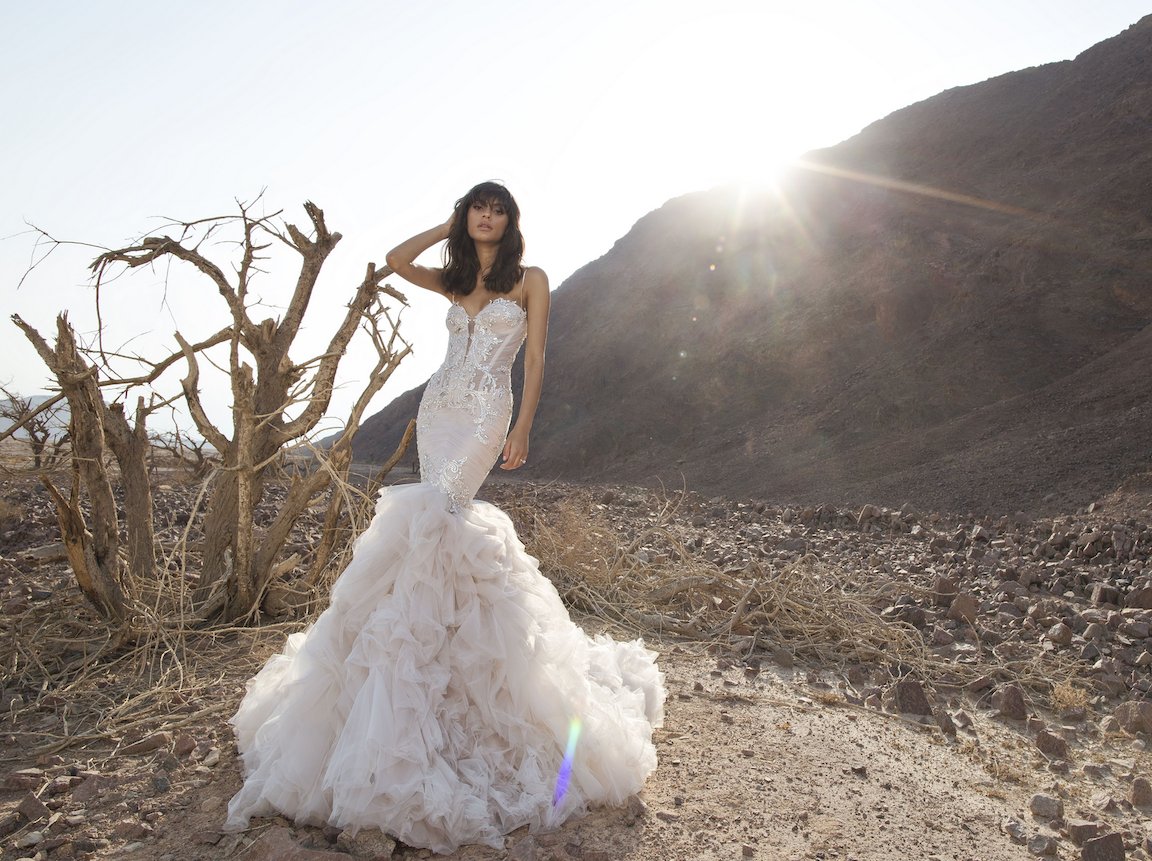 pninatornai's tweet photo. #SparkleSaturday wouldn't be complete without Style 4458 from the #WindUponWater Collection! https://t.co/WRIMbzJ6BQ