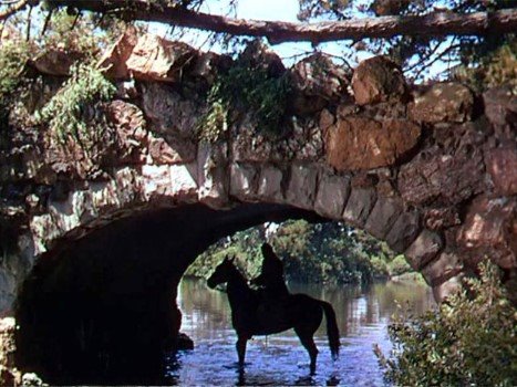 Not that Golden Gate Park wasn't a good place to shoot scenes for a swashbuckling adventure film set in Europe. I mentioned Dorothy Vernon of Haddon Hall above; also George Sidney's 1952 Scaramouche, which unlike Impact DID shoot at Stow Lake, as  @lchadbou reminded me last month.