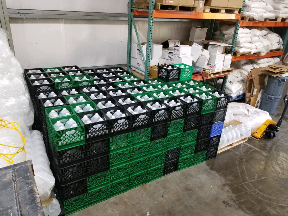 wtigerd's tweet image. Let’s hear it for plastic milk crates!! Woot woot!! Of course now it’s like work moving these things.  🤣 ~ 32lbs per crate of the 1 gallon jugs. #gettingold #mybackhurts