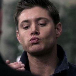 Retweet if you love Jensen Ackles as Dean Winchester ❤