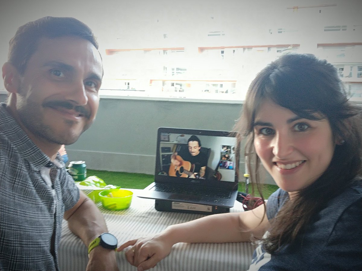 JesusSocoPichi's tweet image. Conciertazo con @LuisASegura . Decir satisfechos es quedarse corto. No me cansaré de agradecértelo. GRACIAS. Total y absolutamente recomendable