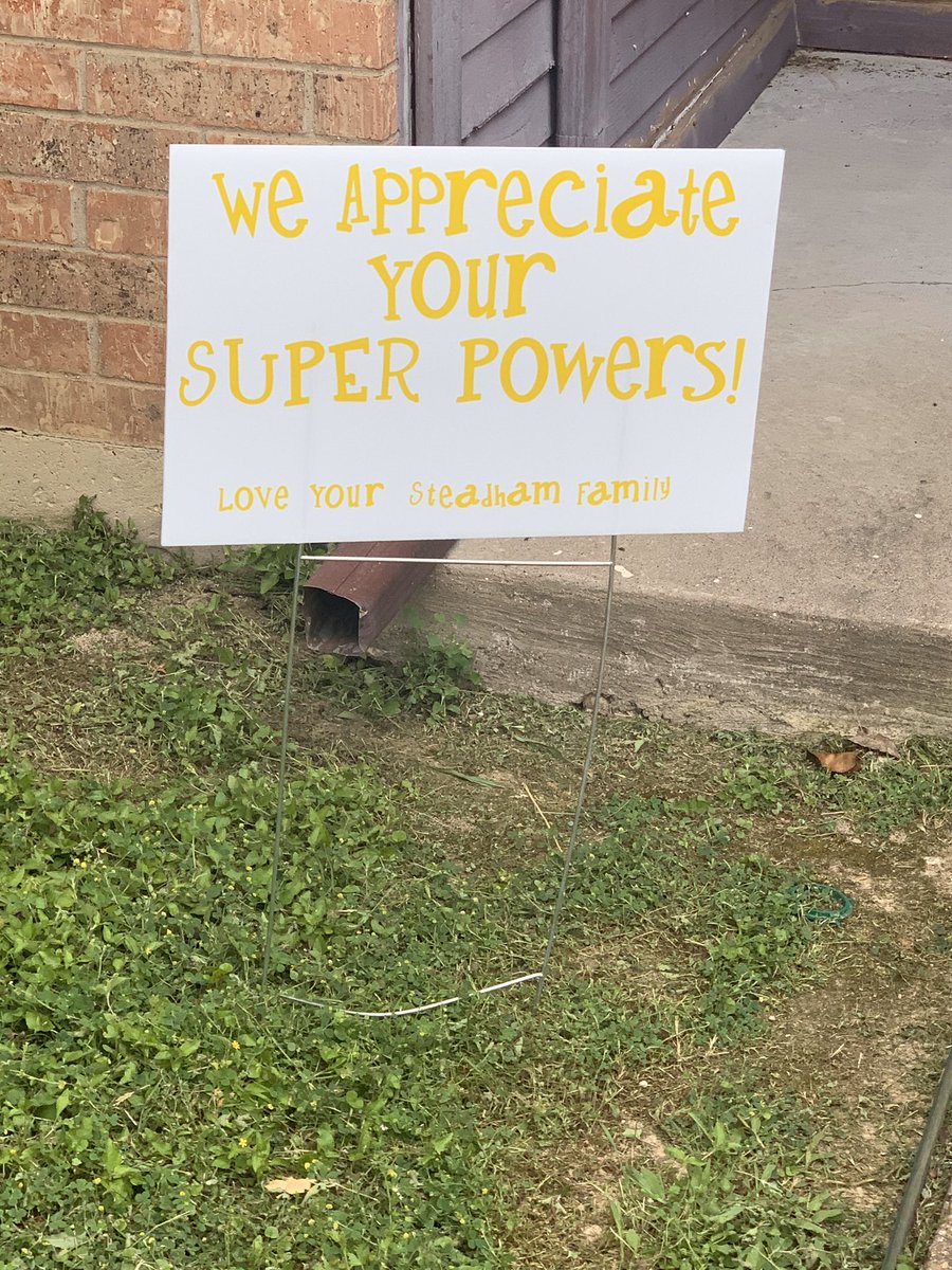 Lilfoxykat's tweet photo. This teacher feels appreciated. Love the love! Steadham is the best! @Steadham_Eagles @gisdnews https://t.co/M7SHzCy0wP