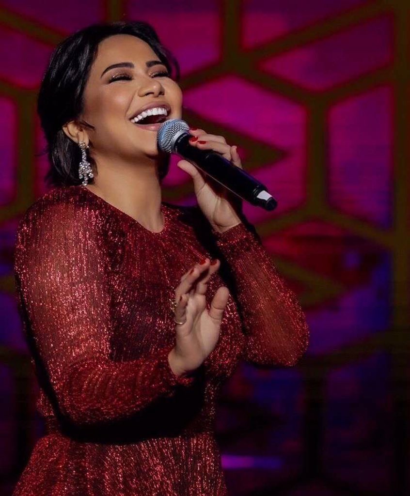 X6Sheri's tweet photo. اتمنى ان ارى ضحكتكِ دايما لانها تعطيني حياه ثانيه ..💫♥️ 
#شيرين_نبي_بث https://t.co/LwfLhsOJQp