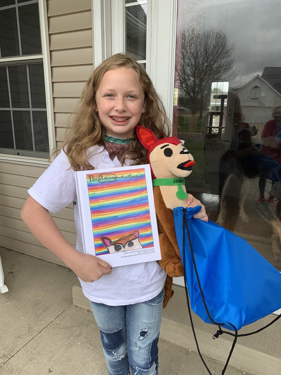 Shannonteaches's tweet photo. It’ll be hard to top today! It was pure joy seeing all of my students AND watching this reveal!
We wrote stories and then had the main characters turned into plush. They also put their characters on their shirts and my dress. #GoTheExtraSmile
Watch here:
https://t.co/Mp94diIG9b https://t.co/o2iZ0viEtX