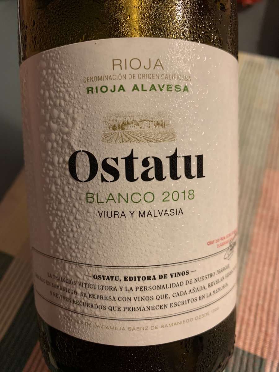 the_neter_'s tweet photo. #tartar de #salmó i #alvocat marinat amb #soja, #gingebre acompanyat amb el blanc de @ostatu que bons que són els rioja blancs! https://t.co/UsTgefA3gx