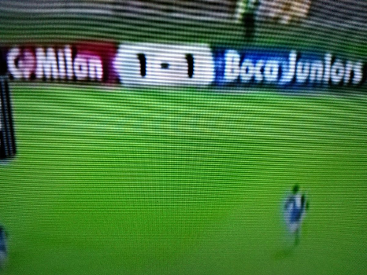 Noritaa09's tweet photo. Están pasando x Fox ... #Boca Milán ... 😀 #Intercontinental2003 🏆 https://t.co/aFMwFQNMiF