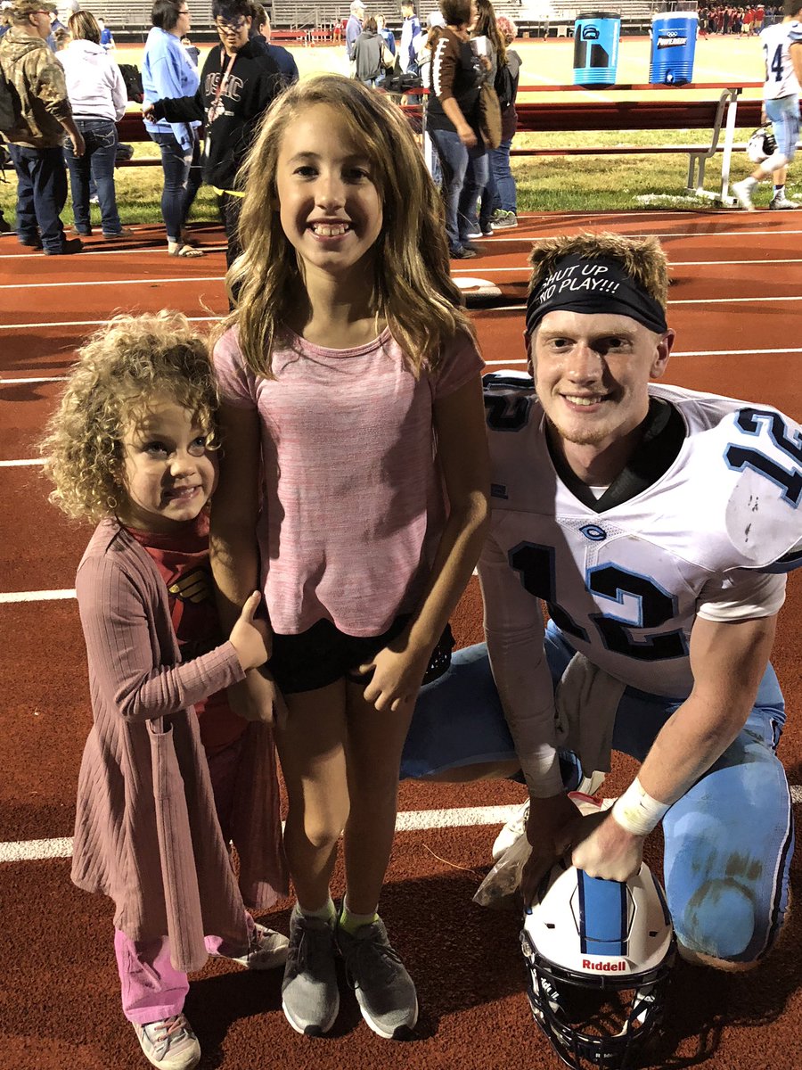 SeanBowmanPhil2's tweet image. Watching @by_towman interact with young kids at local camps, at practice, or after games was always a treat for me. Some pretty special bonds formed over the years. #almost18 #youngeyeswatching #rolemodel