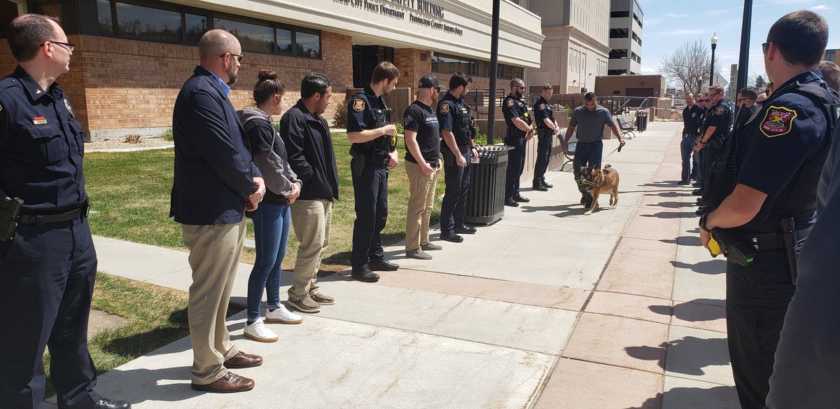 RapidCityPD's tweet photo. It's a somber day around the RCPD as we said goodbye to our longest serving police K9, Jackson. He hasn't been feeling well lately, but we made sure he got the full sendoff to his last vet appointment.

Though we're sad, we know you're chasing bad guys in a better place now. https://t.co/rKSLkn4aHp