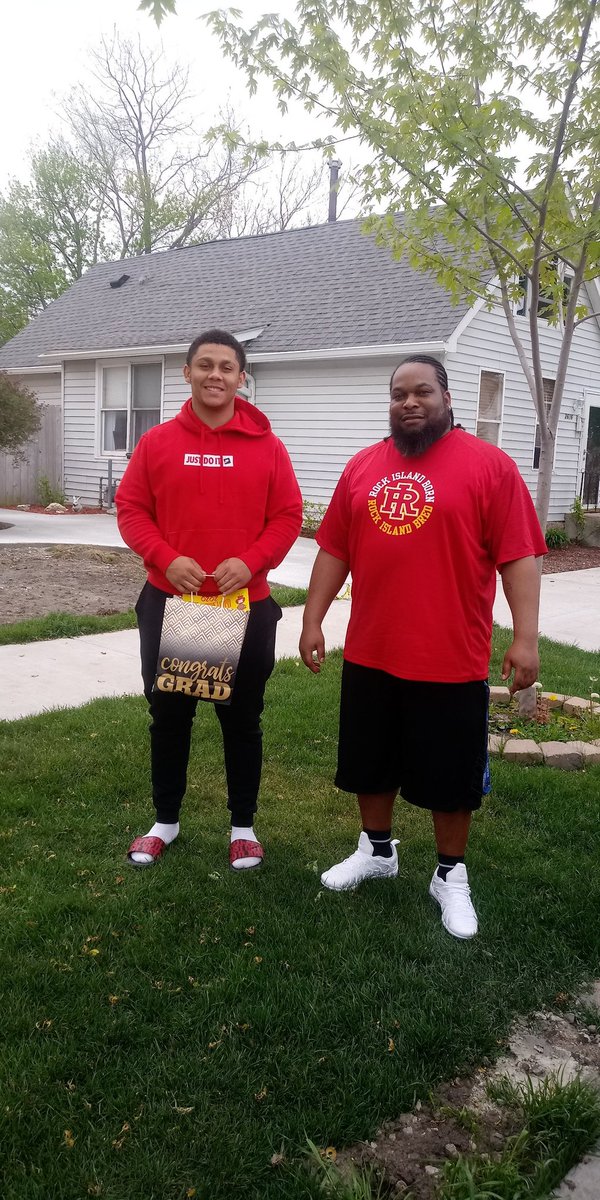 CoachReese15's tweet photo. Beyond Proud of all 5 (Marice, Payton, Jakye, Jaiden and Malachi) of these Rocky Seniors!!! It was only right that we had to hook them up!!! We had a blast celebrating these 2020 Rock Island Graduates!!! Coach Reese love da kids!!!
#rocktown
#dubdub https://t.co/qYAapyIX1W