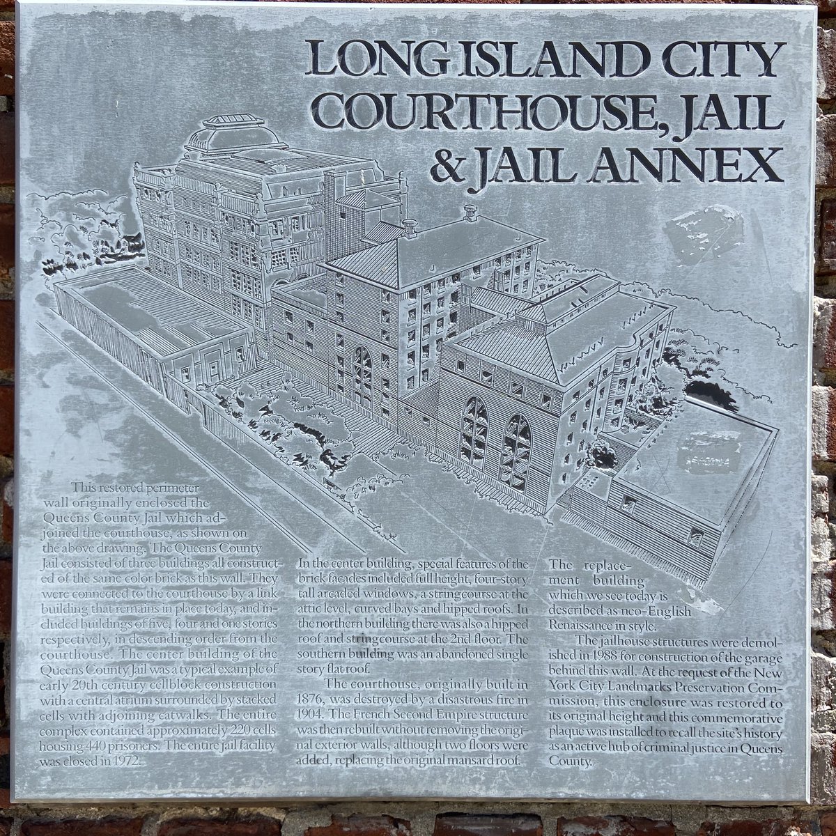 LICwalkers's tweet photo. It was a beautiful day, so we decided to check out the Court Square West #OpenStreet. It is just one block and 
it didn’t require any NYPD resources. 
It left us wondering - Why doesn’t the city do this on the adjacent blocks? https://t.co/srUyp44ZhF