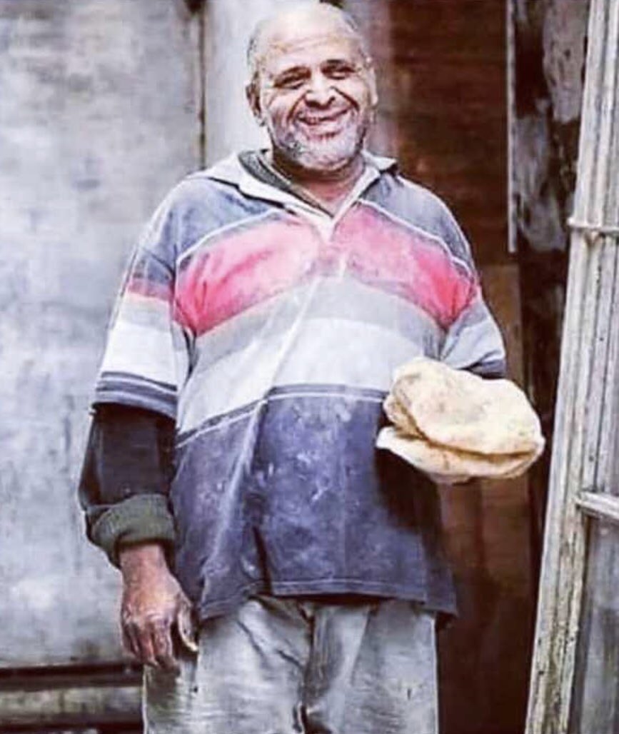 f_mutiri's tweet photo. يقول أحد الفقراء :
بكينا الدهر كله، وعندما أبتسمنا، التقطوا لنا صورة، وكتبوا عليها ..

 " السعادة لا تحتاج إلى مال " https://t.co/kMXDfZOdLm
