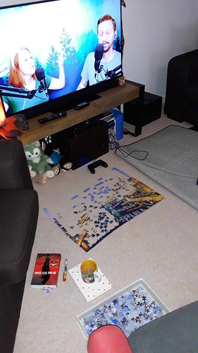 Laura_redfox's tweet photo. Evening sorted! #puzzle #thetimtracker #timtracker #jenntracker #timtrackerpodcast #dubaipuzzle #cupoftea #book https://t.co/szsq9AkpBc