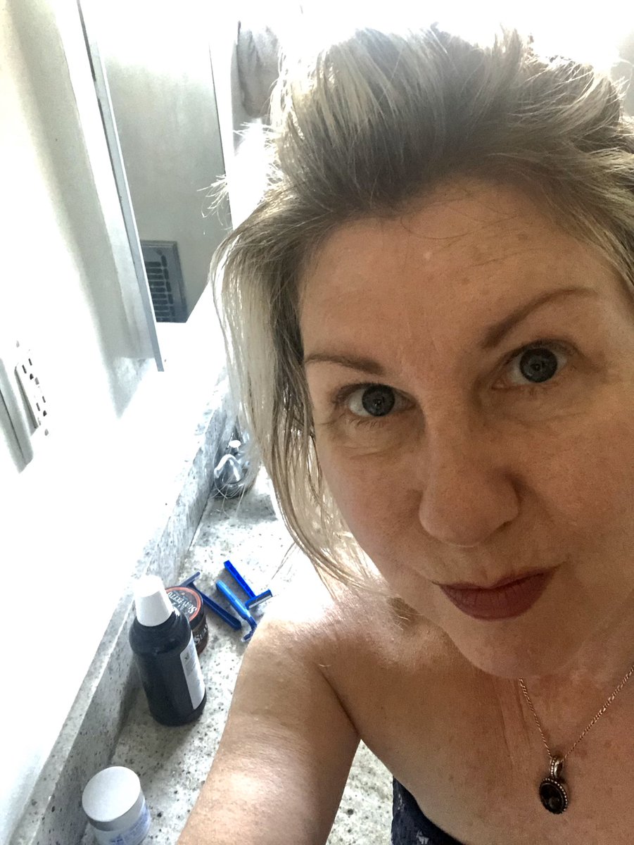ClareAlexander1's tweet photo. #roots and #freckles ... the new #stayhome fashion!  Boy, how we are humbling our #fashionista selves.  Stay safe.  Miss my #music community sooo much.  ❤️ https://t.co/tzpvyJp55l