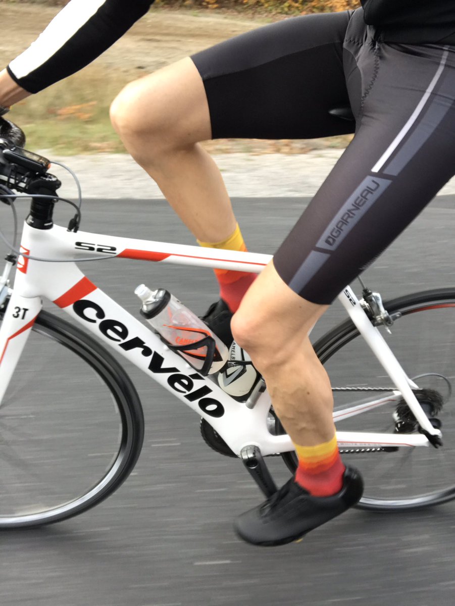 KevinPowless's tweet photo. @daniellloyd1 But do you still have your S3? Is it time for an upgrade if still riding an S2? https://t.co/A4z0vNipGO