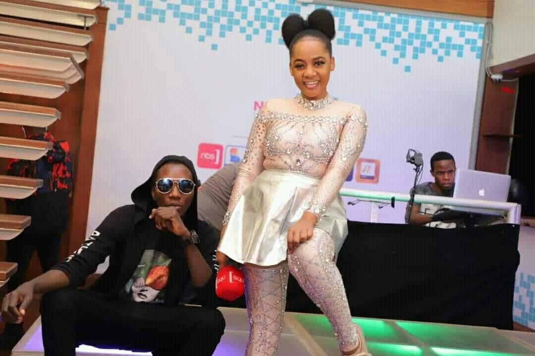 DavisDavis499's tweet photo. Eno ku #NBSSNL tolina ka print kako @ztotto ne #Dejay mercy pro..... Mbu bano aba ku Serena balina #Lynda of all prints..... Nbs💪💪💪💪 https://t.co/jsYbgzsw4M