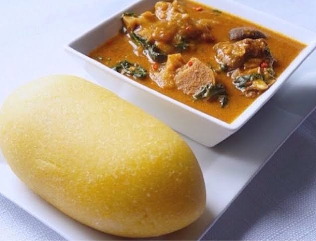 AfricaFactsZone's tweet photo. Nigerian delicacy, eba and ogbono soup. https://t.co/7vOcef2X2X