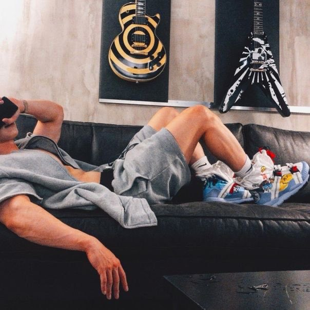 gdragonsdick tweet picture