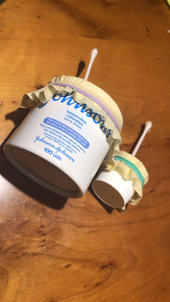 VodevilLimpieza's tweet photo. Fotos de algunos de los instrumentos del baño que han servido para mi tutorial n° 21 del DesConcierto #Reciclado

Some cleanning-toilet instruments of my 2-minutes 21st tutorial “#Recicled DesConcert”

#idiofono 
#membranofono 
#HumorEnSerio 
#YoMeQuedoEnCasa 
#VodevildeLimpieza https://t.co/rNDPwqhZOx