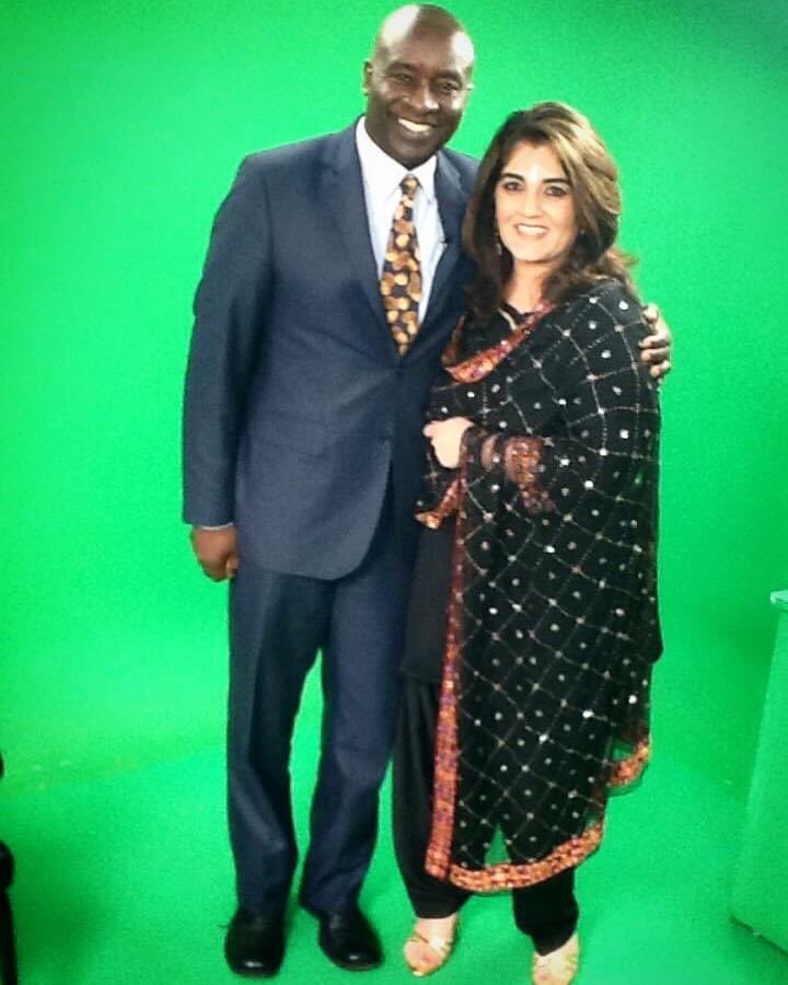 kamz26's tweet photo. A throwback!
With John Sibi Okumu when he interviewed me for 100 Years of Bollywood on Kiss TV.
.
#JSO #kamz26 #interview #tv #kisstvkenya #throwback #Bollywood #100YearsOfBollywood #cinema #Kenya https://t.co/5XqVDGzRvO