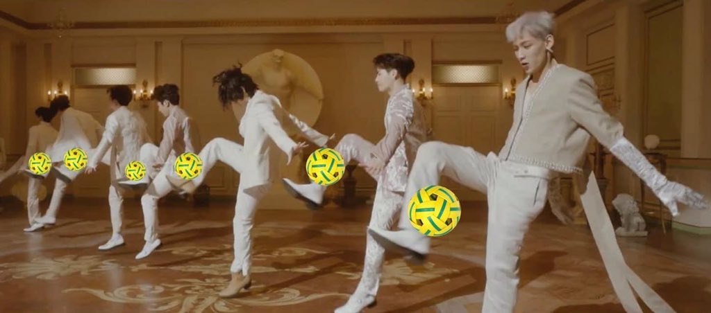 bgtnmin's tweet photo. @LightsStoreK 😂🤷🏻♀️
#LightsDay https://t.co/jsaJcBxYLZ