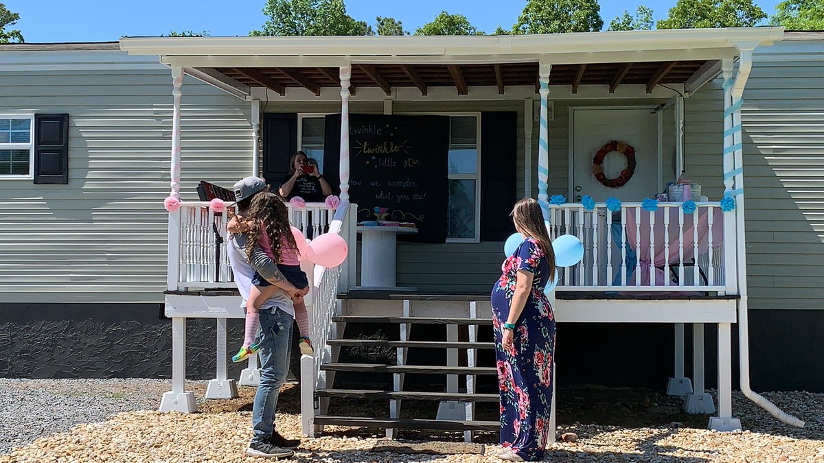 Wayward_Dreamer's tweet photo. We had a short, outside, social distancing approved gender reveal party today! I'll keep the gender hush hush until the Mom has posted, but it did my heart good to see my family. Even if it was from a safe 6 feet apart ππ #BabyNelson https://t.co/BMpR5L4bWZ