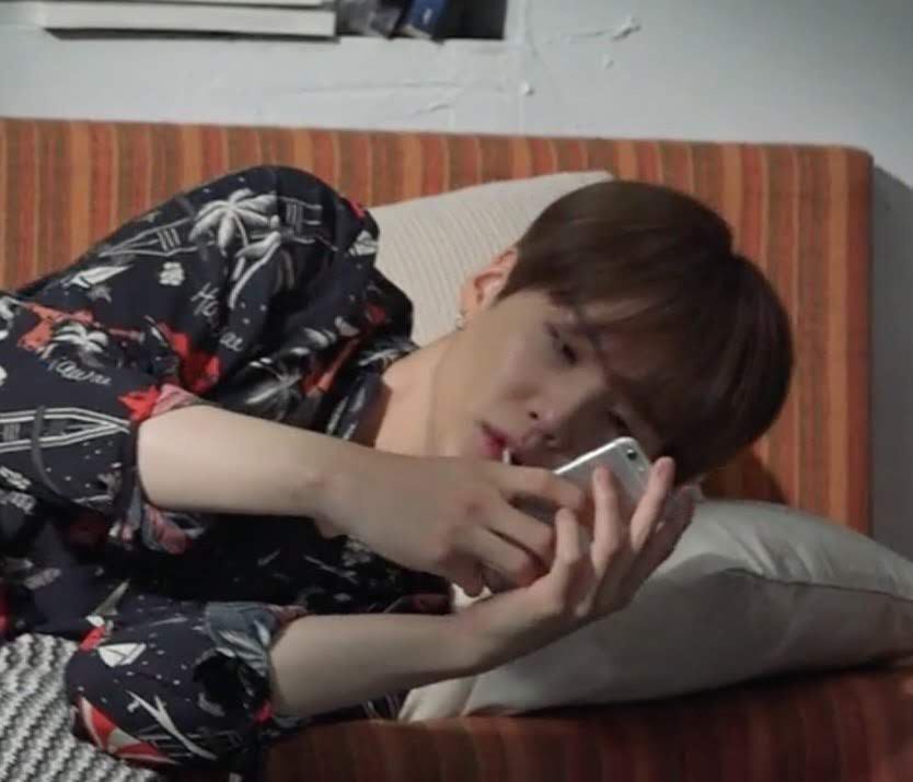 btsinpics's tweet photo. @BTS_twt HELP I CANT STOP WATCHING THIS https://t.co/oeK1LJbPAI