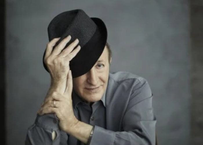 droitbilal's tweet photo. Ciao l’artiste #idir #iddir https://t.co/1FiOi6RzIZ