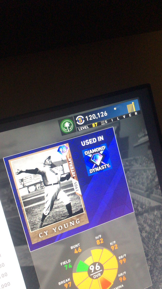 RoseGoated's tweet image. Gained 40k today couldn’t thank y’all enough @trevteepz  @PinkMist_TV