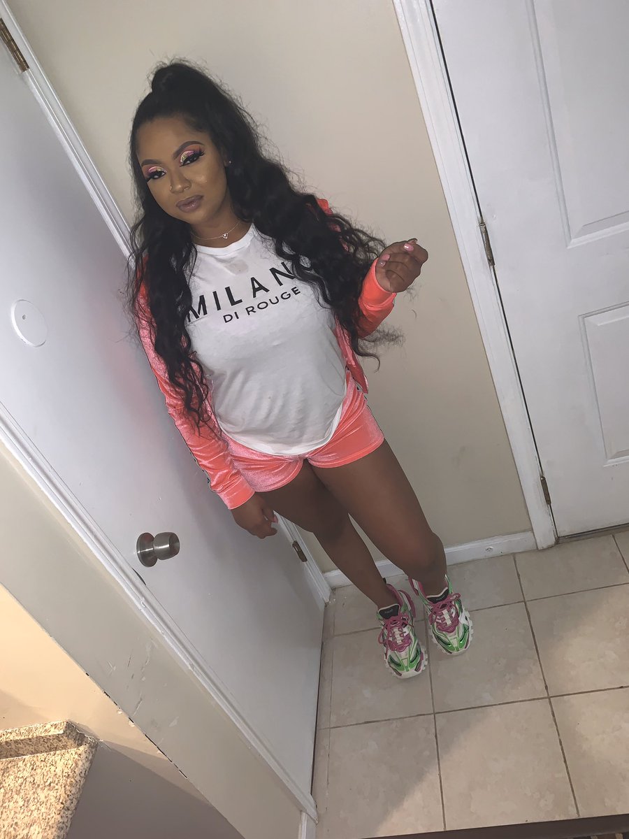 Inter_LEXual's tweet photo. How she only 21💞? #savageyear #periodddddd #birthdayrecap https://t.co/vR6kZTIepL